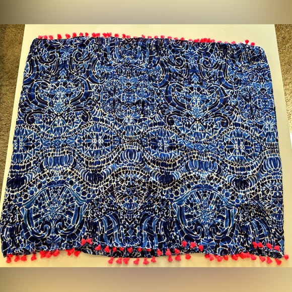 Lilly Pulitzer infinity loop scarf NWOT - Picture 1 of 5